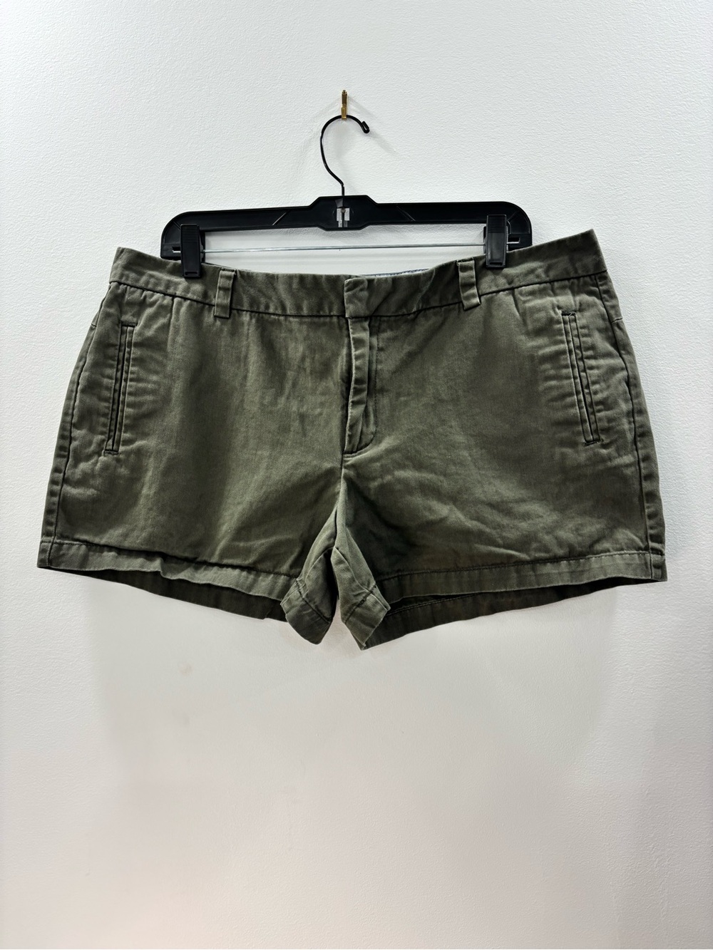Stylus JCPenney Olive Green Flat Front Cotton Chino Shorts 16 Perfect Condition